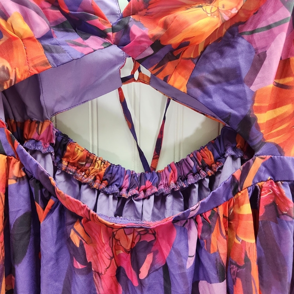 Loragal Vibrant Floral Chic Maxi Dress V- Neckline Wide Sleeves & Open Slit - Picture 6 of 14